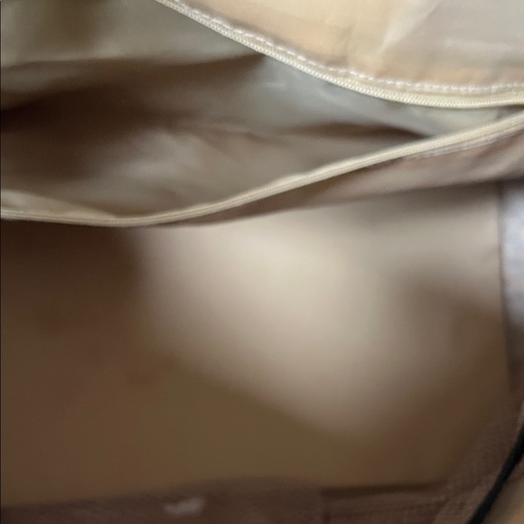 Travelon Leopard Manhattan Carpet Bag - Picture 3 of 7